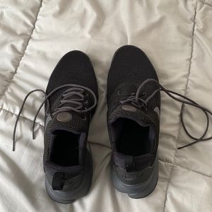 Womens Nike sneakers